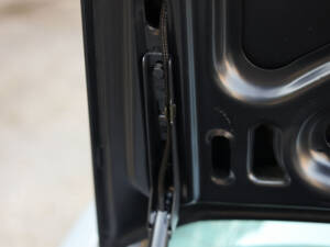Immagine 38/100 di Mercedes-Benz 190 E 2.3 (1992)