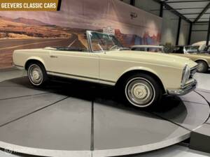 Image 6/15 de Mercedes-Benz 230 SL (1967)