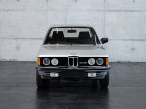 Image 7/24 of BMW 323i (1980)