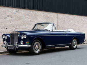 Image 1/27 of Rolls-Royce Silver Cloud III &quot;Chinese Eyes&quot; (1966)