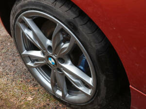 Image 17/27 of BMW M135i (2013)