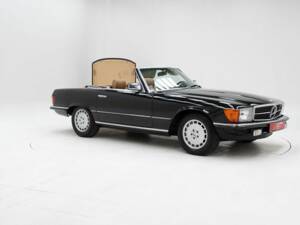 Image 3/15 of Mercedes-Benz 380 SL (1985)