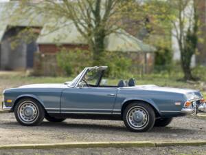 Bild 36/41 von Mercedes-Benz 280 SL (1971)