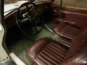 Image 2/19 of Jaguar XK 140 SE FHC (1956)