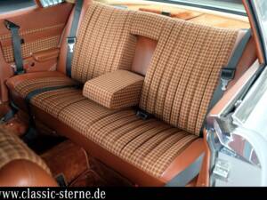 Afbeelding 13/15 van Mercedes-Benz 500 SLC (1980)