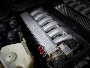 Image 64/81 de BMW 850i (1991)