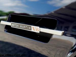 Immagine 26/41 di Aston Martin V8 Volante (1979)