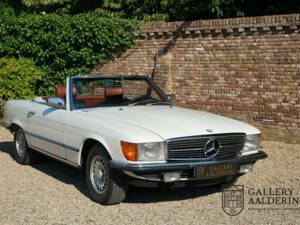 Immagine 16/50 di Mercedes-Benz 380 SL (1982)