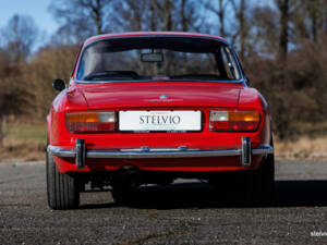 Image 19/43 of Alfa Romeo 2000 GT Veloce (1972)