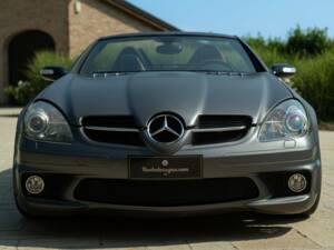 Image 11/50 of Mercedes-Benz SLK 55 AMG (2005)