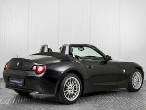 Immagine 2/50 di BMW Z4 2.2i (2005)