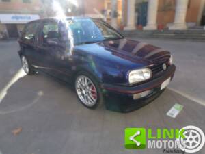 Immagine 9/10 di Volkswagen Golf III 2.0 16V GTI (1996)