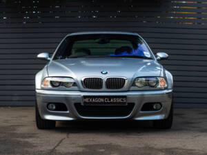 Image 17/56 of BMW M3 (2004)