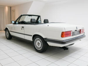 Imagen 3/22 de BMW 325i (1989)