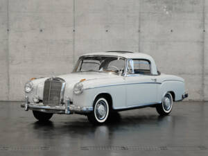 Imagen 1/5 de Mercedes-Benz 220 SE (1960)