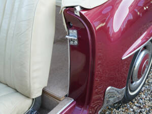 Image 27/50 of Mercedes-Benz 190 SL (1958)