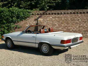 Image 44/50 of Mercedes-Benz 380 SL (1982)