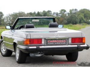 Bild 26/42 von Mercedes-Benz 380 SL (1982)