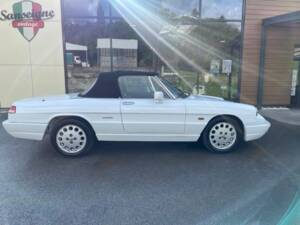 Bild 2/18 von Alfa Romeo 2.0 Spider (1991)