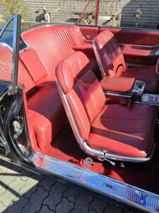 Image 11/24 of Ford Thunderbird (1964)