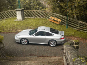 Bild 2/82 von Porsche 911 Carrera 4S (2002)