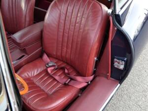 Afbeelding 23/32 van Jaguar E-Type 4.2 (1967)