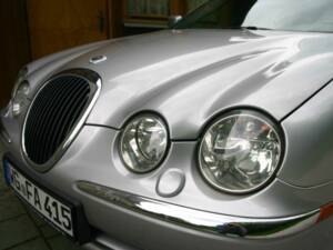 Bild 36/51 von Jaguar S-Type 4.0 V8 (2000)