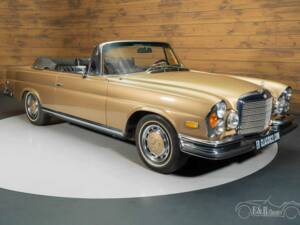 Image 5/19 of Mercedes-Benz 280 SE (1971)