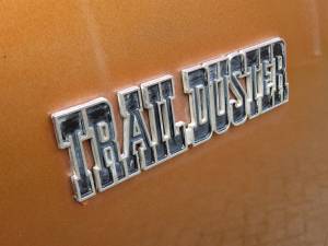 Image 23/28 of Plymouth Trail Duster (1976)