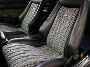 Immagine 22/48 di Mercedes-Benz 450 SLC (1978)