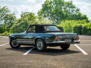 Image 2/46 of Mercedes-Benz 280 SL (1968)