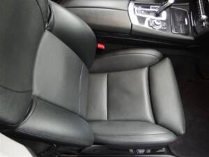 Image 63/98 of BMW 750i (2009)