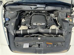 Bild 59/61 von Porsche Cayenne S (2010)