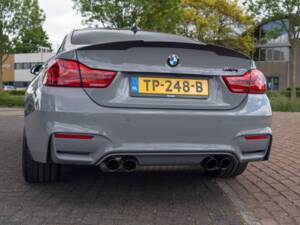 Image 4/6 of BMW M4 Competition (2018)