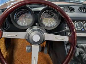 Image 33/43 de Alfa Romeo Spider Veloce 2000 (1982)