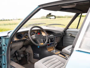 Image 24/57 of Citroën SM (1971)