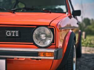 Bild 8/49 von Volkswagen Golf I GTI 1.6 (1979)