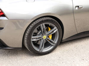 Immagine 51/61 di Ferrari GTC4Lusso (2017)