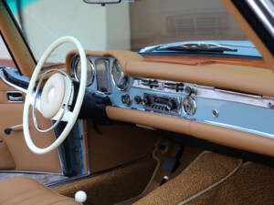 Afbeelding 16/40 van Mercedes-Benz 280 SL (1970)