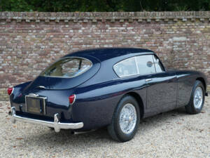 Image 2/50 of Aston Martin DB 2&#x2F;4 Mk III (1959)