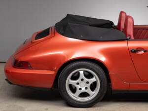 Image 11/34 of Porsche 911 Carrera 4 (1991)