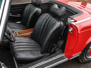 Bild 22/26 von Mercedes-Benz 280 SL (1971)