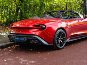 Immagine 30/70 di Aston Martin Vanquish Zagato Volante (2017)