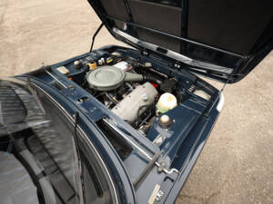 Image 7/50 of BMW 1802 (1975)