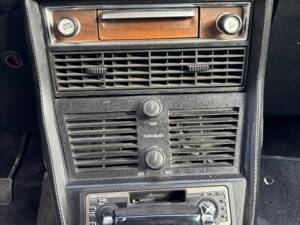 Bild 23/42 von BMW 3,3 L (1974)