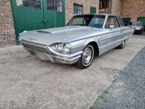 Image 4/43 of Ford Thunderbird Landau Coupe (1965)