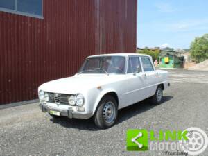 Image 1/10 de Alfa Romeo Giulia Super 1.3 (1978)