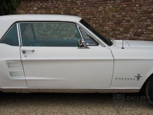 Image 16/50 of Ford Mustang 200 (1967)