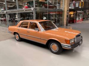 Image 3/35 of Mercedes-Benz 280 SE (1978)