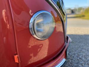 Immagine 24/61 di Volkswagen T1 Samba 1.2 (1958)